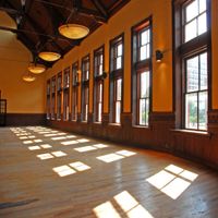  Historic Venue/elegant Theme! Help! (pictures Included) - 1