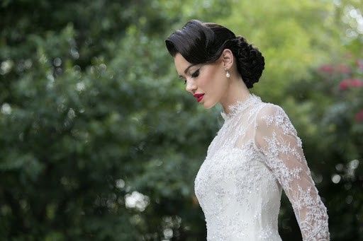 Wearing same dress three times? 4