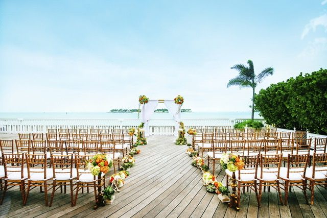 Traditional wedding or destination wedding? - 1