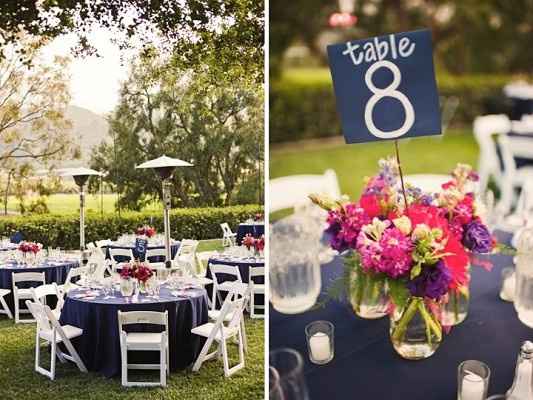 seen fuchsia napkins too with blue tablecloths