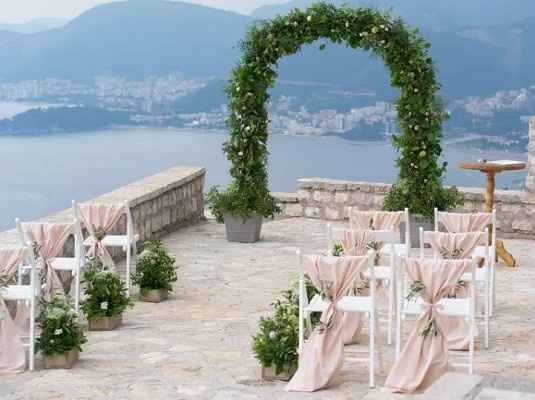 ceremony decor
