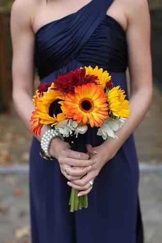 Wedding Color Mania - What colors look best with sunflowers? 11