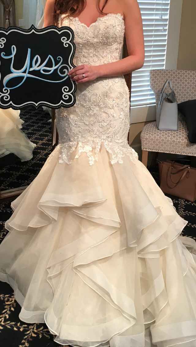 Having dress color regret