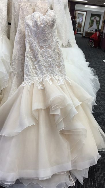 I LOVE my dress!!! Anyone wana share theirs? I'll show you mine!? LOL