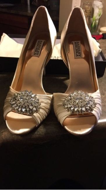 Show Me Your Shoes!!