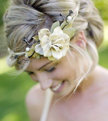 Found hairpieces for my bridesmaids...what do you think?