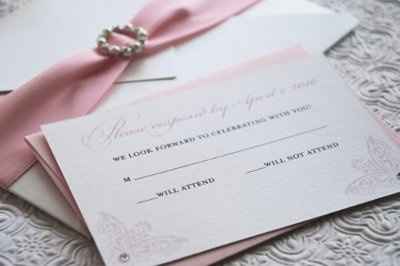 Ladies I need help finding Invitations!!