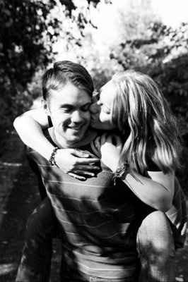 Got my engagement photos done the other day!! (Pics)