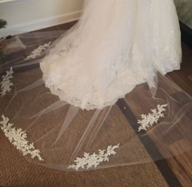 Reviews said it wouldn't be ivory..