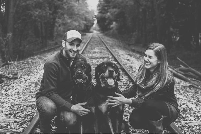 Having your pet in the engagement photos?