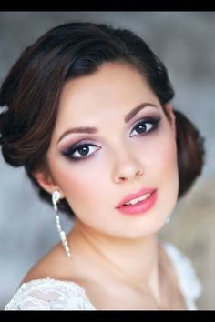 help with picking out wedding jewelry?