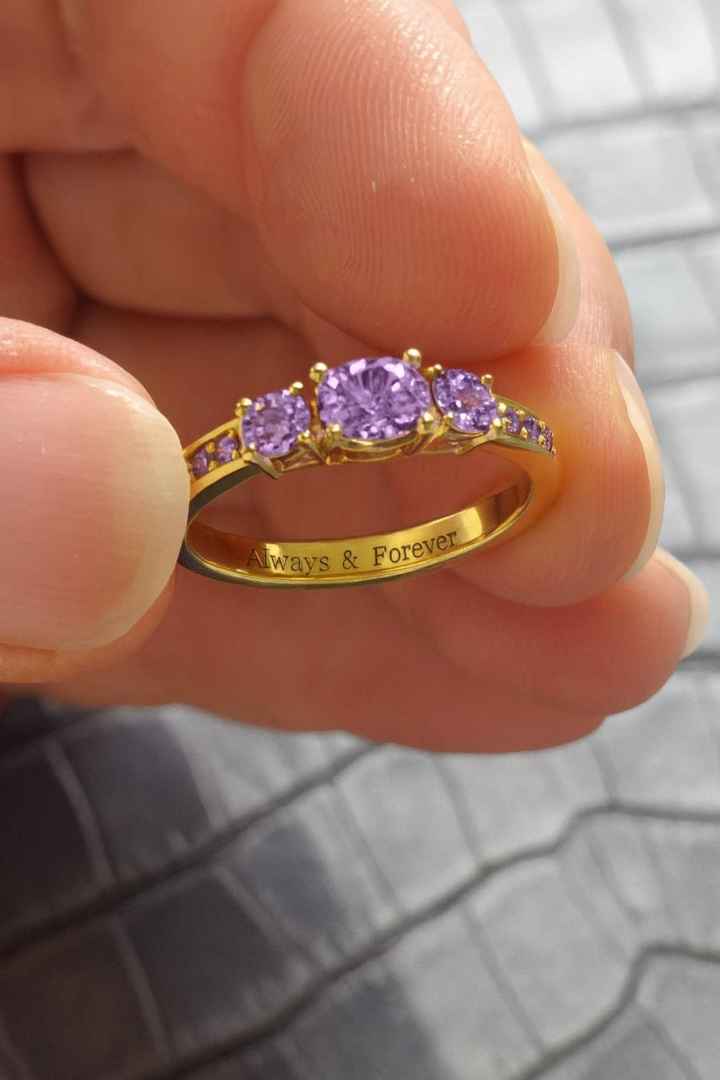 How popular are silver engagement rings? - 1