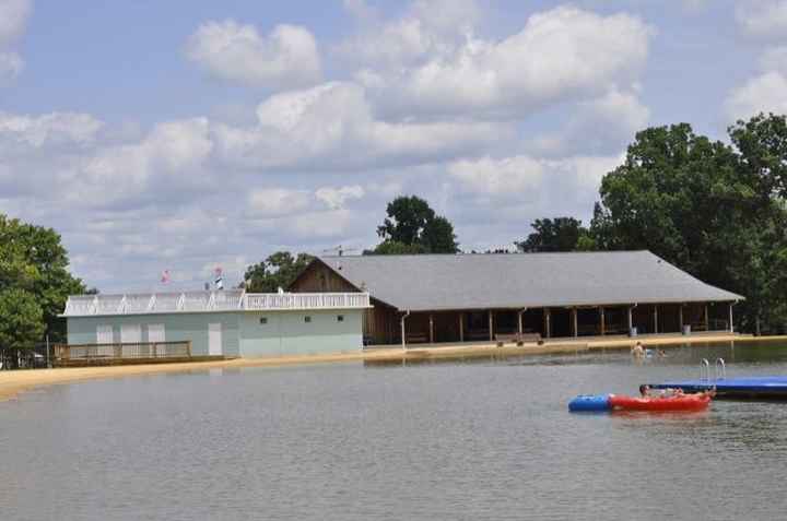 Let's see the wedding venues!