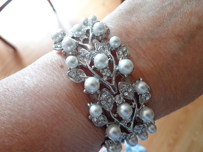 Accessorize me PLEASE!!