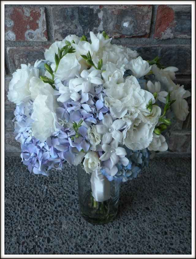 Hydranga and mason jars? Flowers?