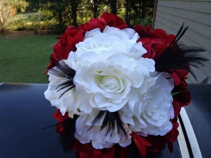 ***DRESS PIC**** 10/7/12 Looking for a big heart willing to pay forward  a wedding dress....??????