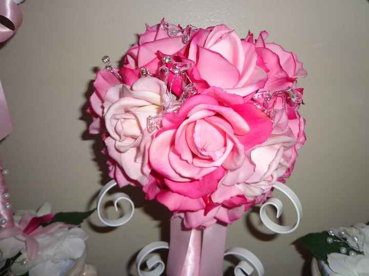 For those of you who DIY'D your flowers...
