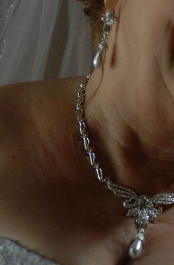 Has anyone worn David'd Bridal jewelry?