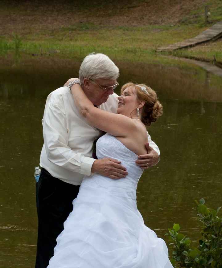 PRO PICS ARE IN!!!!