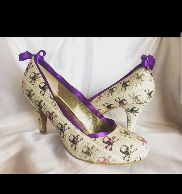 Ladies let's see those shoes 3