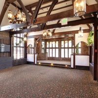 Show off your wedding venue!