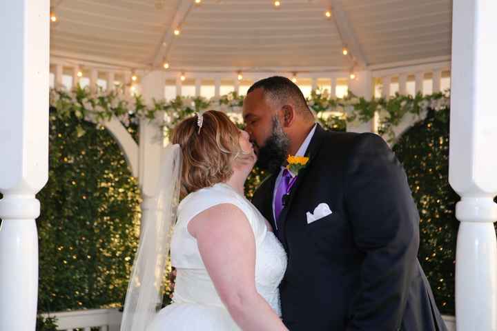 the kiss!