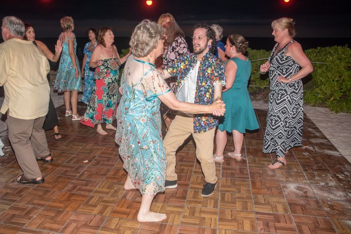 Need some input! No dj at reception? Good or bad? 2