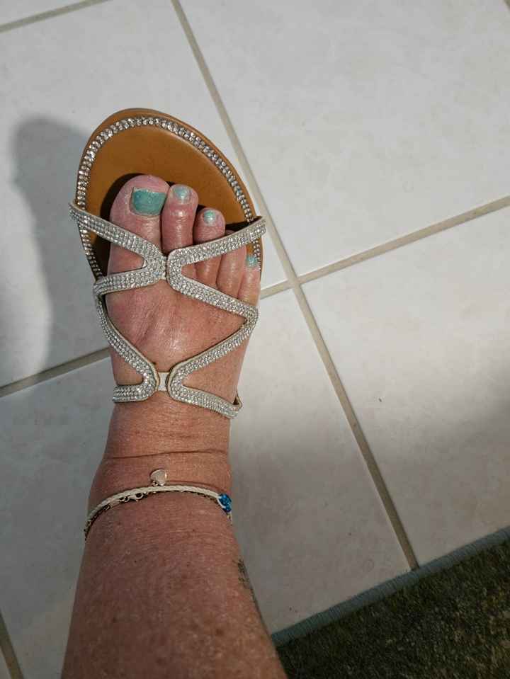 Beach Wedding - Shoes or no shoes? - 1