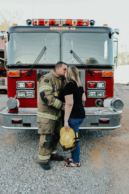 Engagement pictures - 8