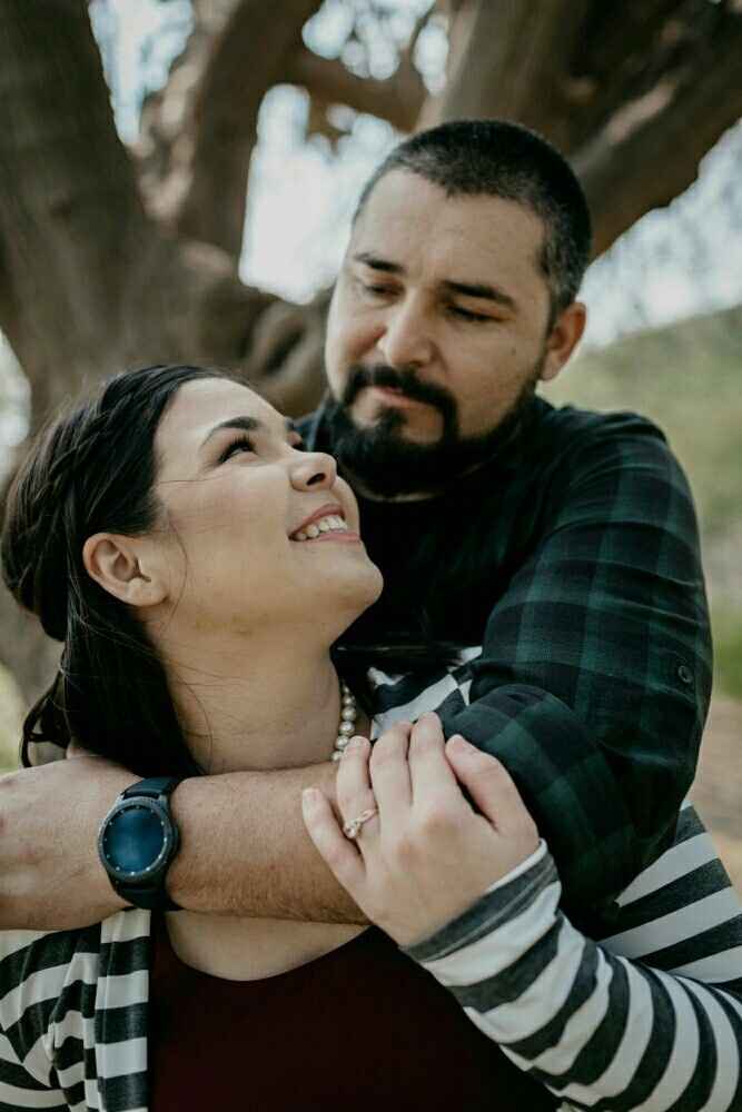 Engagement pictures-Pic Heavy