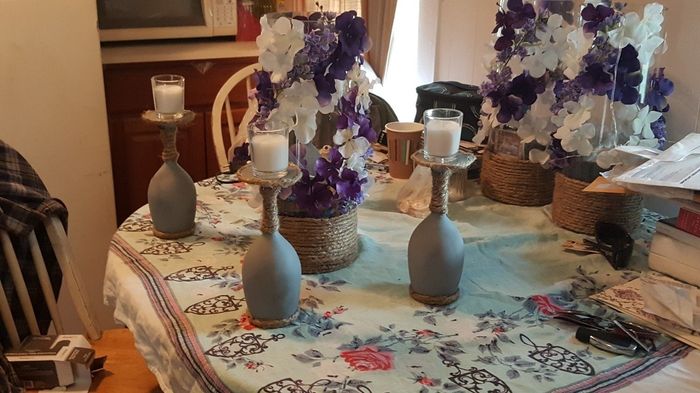 DIY centerpiece wine glass change