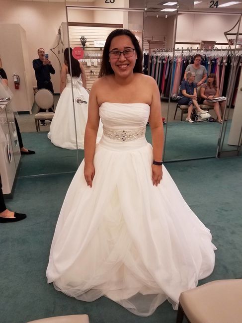 I wanna see your wedding dress!