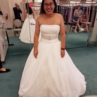 I wanna see your wedding dress!