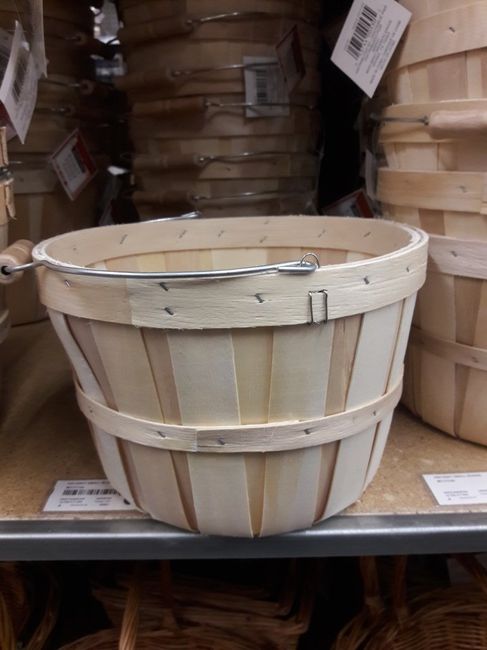 Baskets crates and buckets - 3