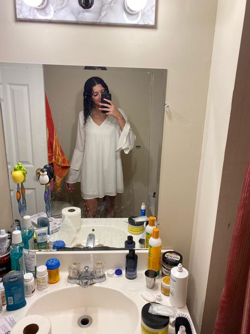 What to wear for engagement photos? Help 10