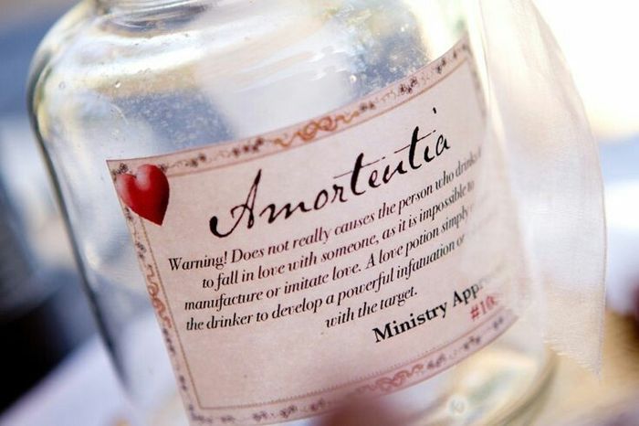 Who's doing edible favors?