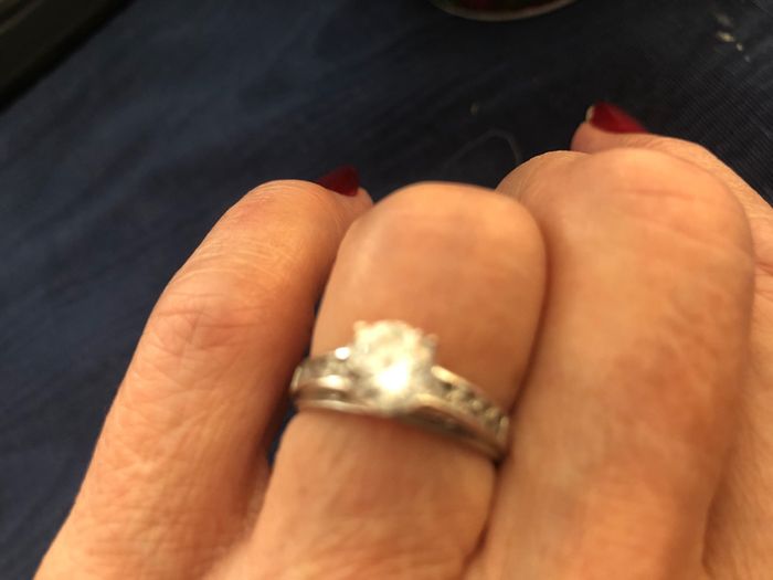 Engagement ring 