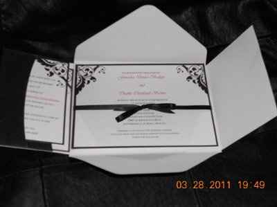 WooHoo!  Invites done - Check! **Pics