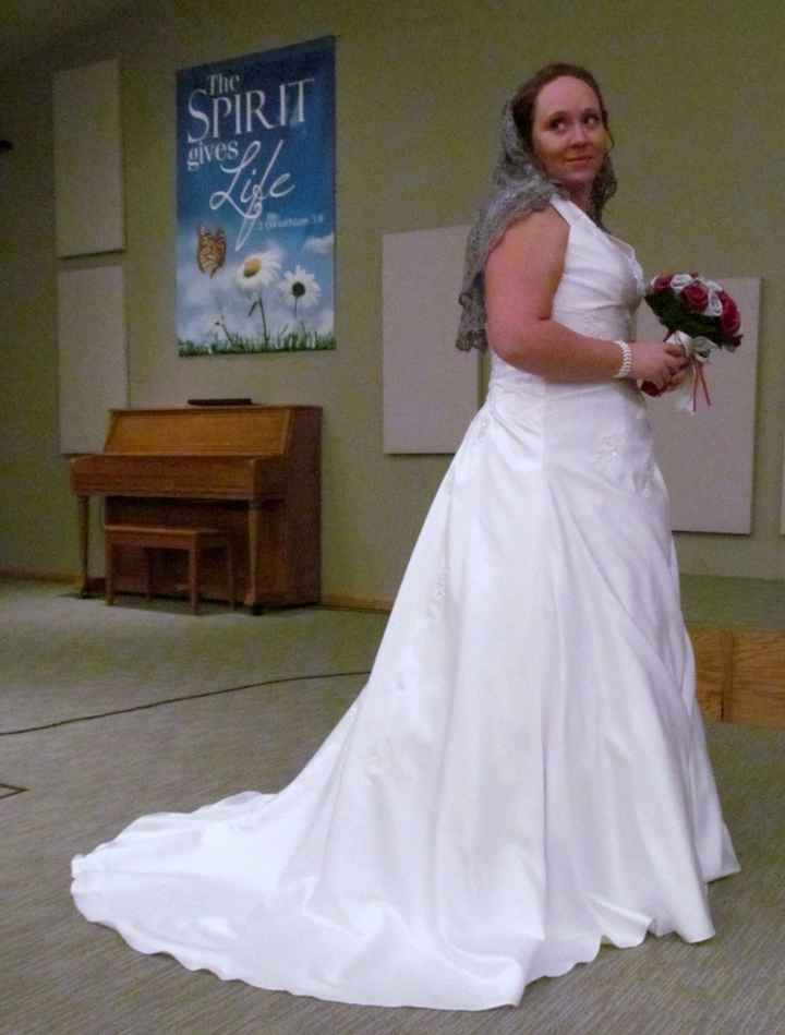 Show me your wedding gown