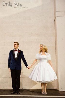 Went dress shopping [pics] and found THE church!! =]