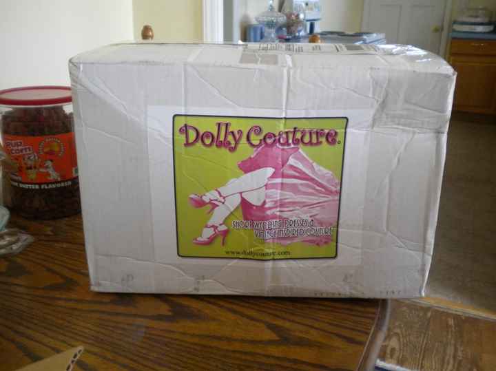 went MIA for awhile, but...MY DRESS IS HERE!!!