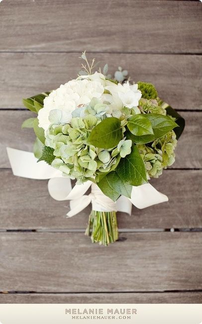 Bridesmaids and Flowers