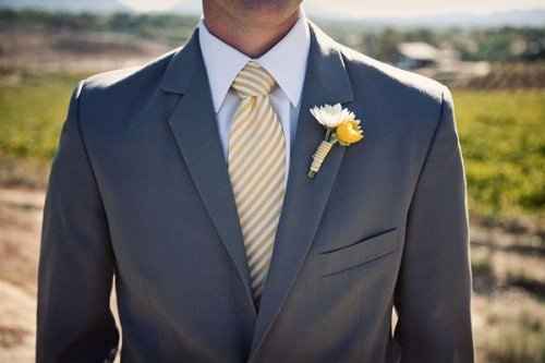 suit to match yellow dress