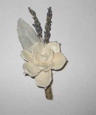What will you use for your Boutonniere/Corsages.?