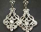 Show me your dress and your accessories!