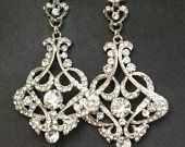 Show me your dress and your accessories!