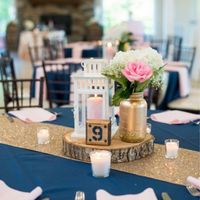 Undecided on tablecloths! 🤷🏼‍♀️ - 1