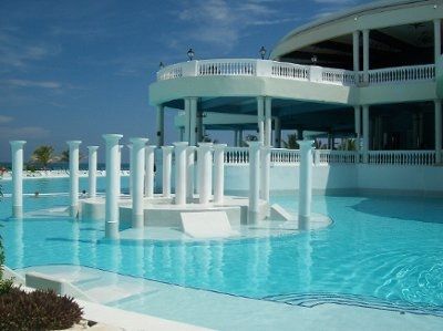 Im back from the honeymoon girlz with pics!!( pic heavy)