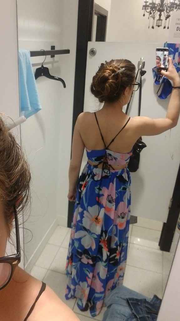 Engagement photos 😬 - 1