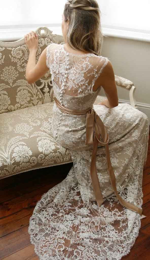 Help identifying a wedding dress - 1